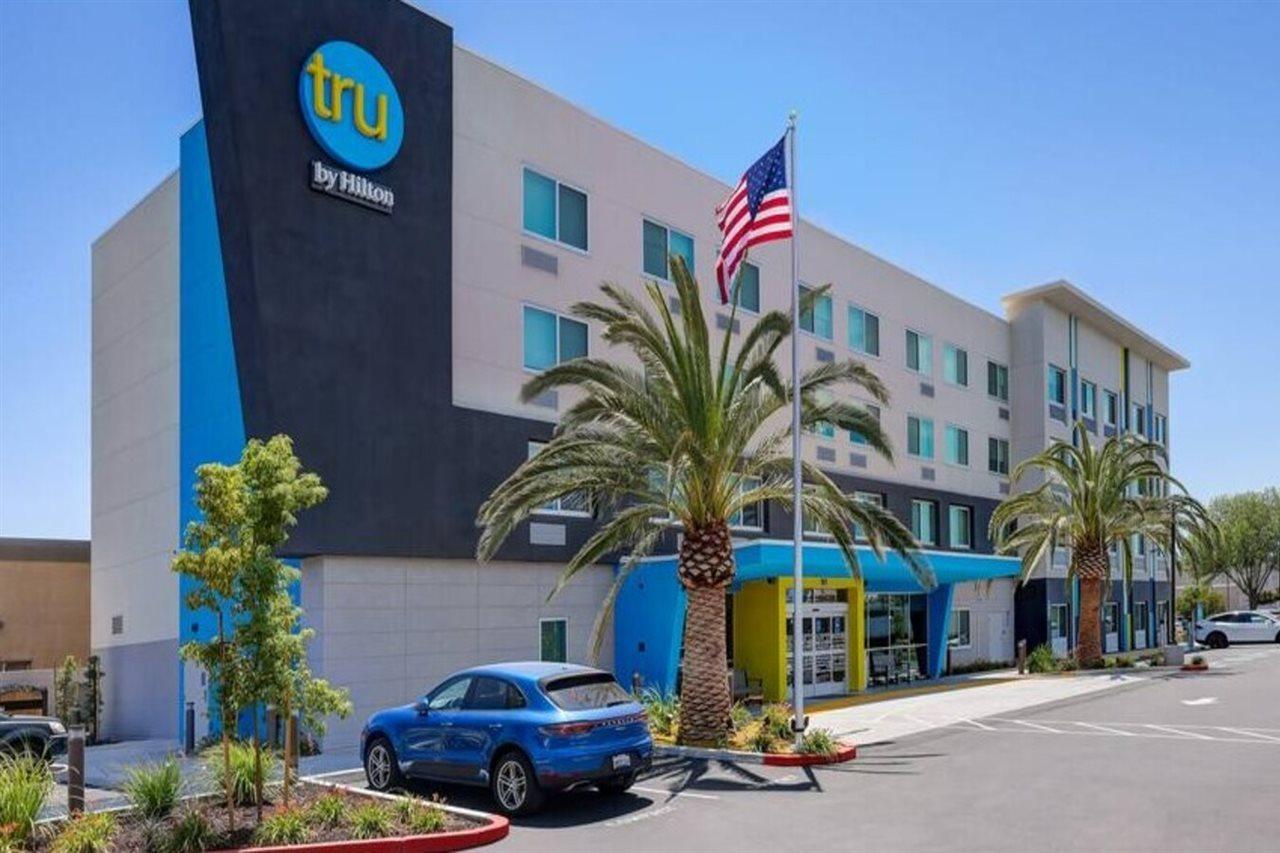 فندق Tru By Hilton لاثروب المظهر الخارجي الصورة